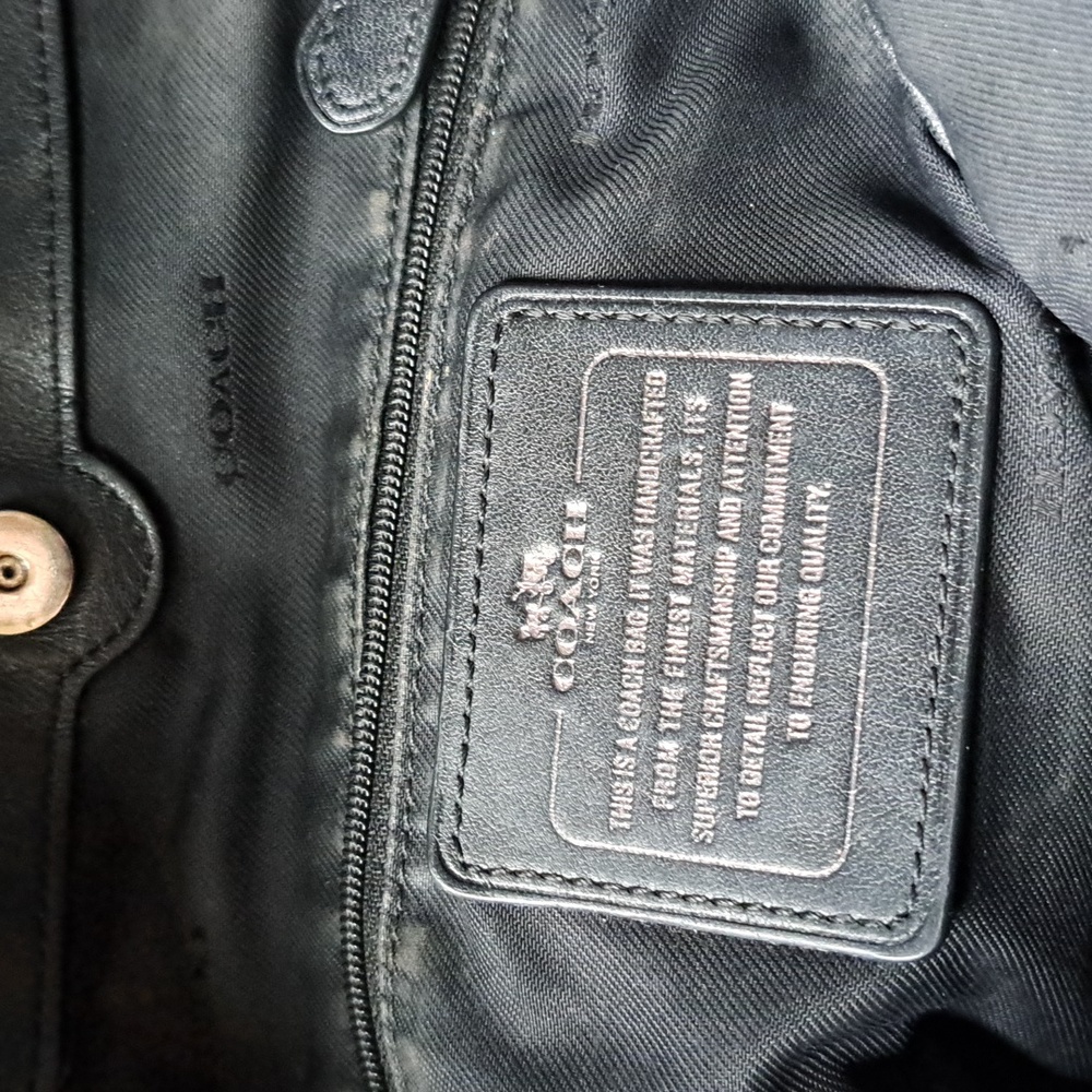 Coach Handbag - Picture 6 of 7